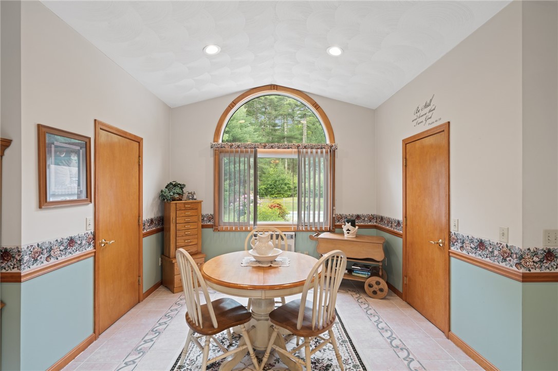 343 Hill Farm Road Coventry, RI 02816 - Photo 21 of 36