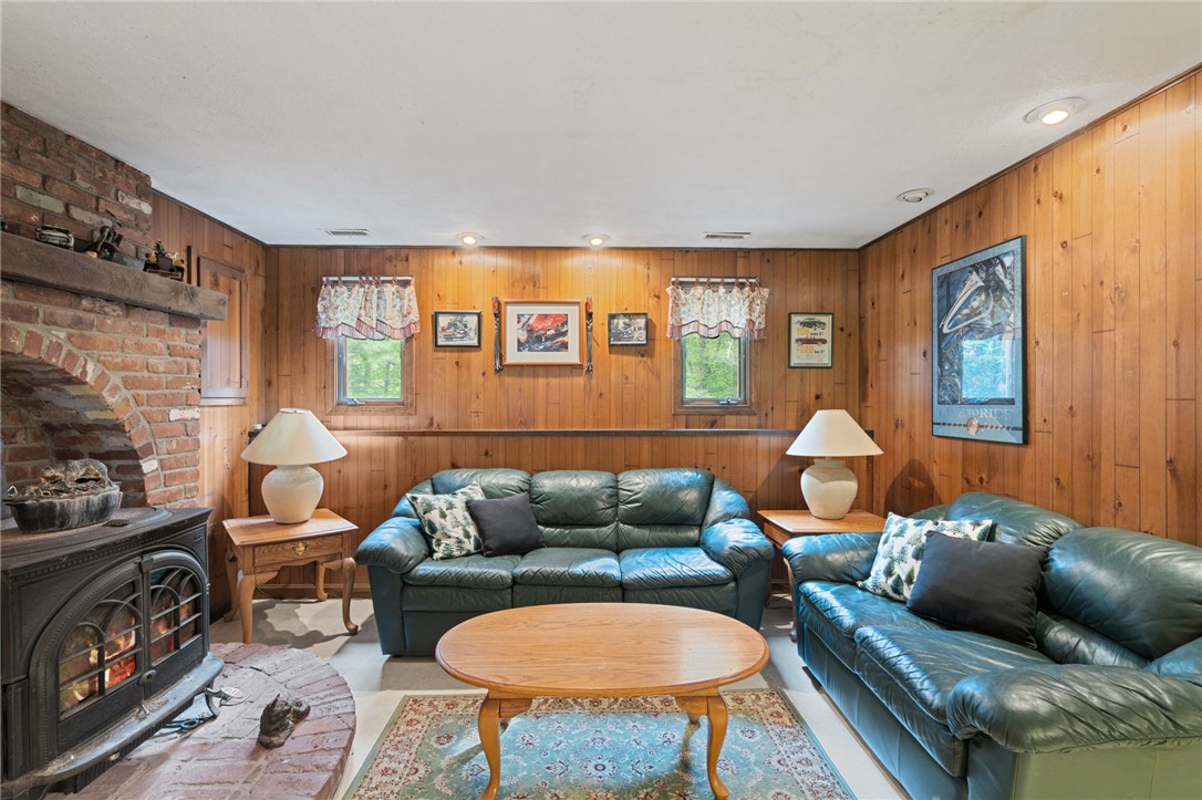 343 Hill Farm Road Coventry, RI 02816 - Photo 27 of 36