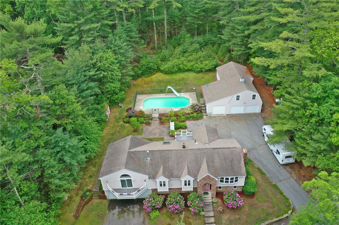 343 Hill Farm Road Coventry, RI 02816 - Photo 3 of 36