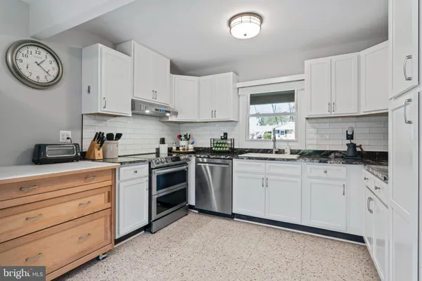 $725,000 | 5162 Downwest Ride, Columbia, MD 21044