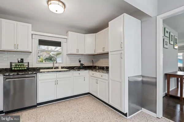 $725,000 | 5162 Downwest Ride, Columbia, MD 21044