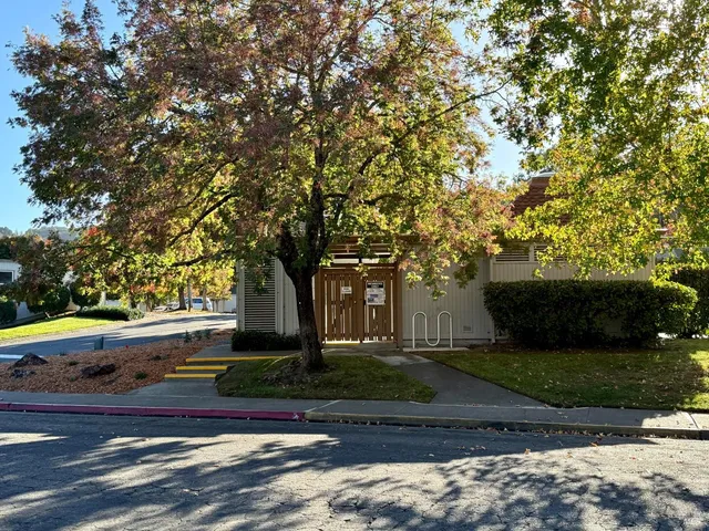 $599,000 | 2024 Knolls Drive, Santa Rosa, CA 95405