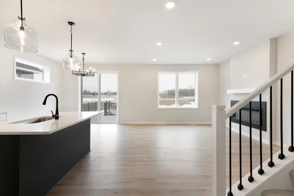 $643,000 | 11542 202nd Street West, Lakeville, MN 55044
