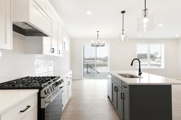 $643,000 | 11542 202nd Street West, Lakeville, MN 55044
