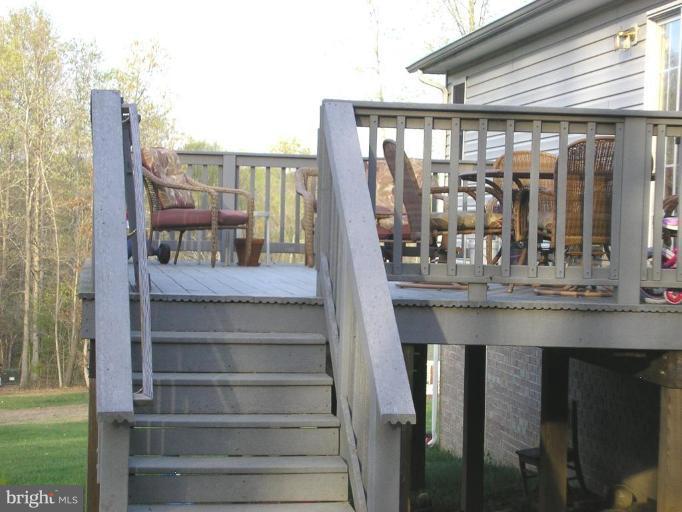 7501 Scotts Farm Road Spotsylvania, VA 22553 - Photo 7 of 23 Trex deck for low maintenance!