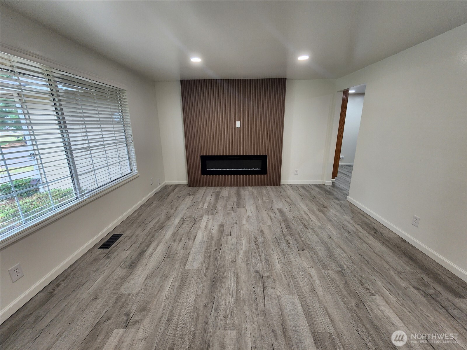 8810 Northeast 187th Street Bothell, WA 98011 - Photo 16 of 40