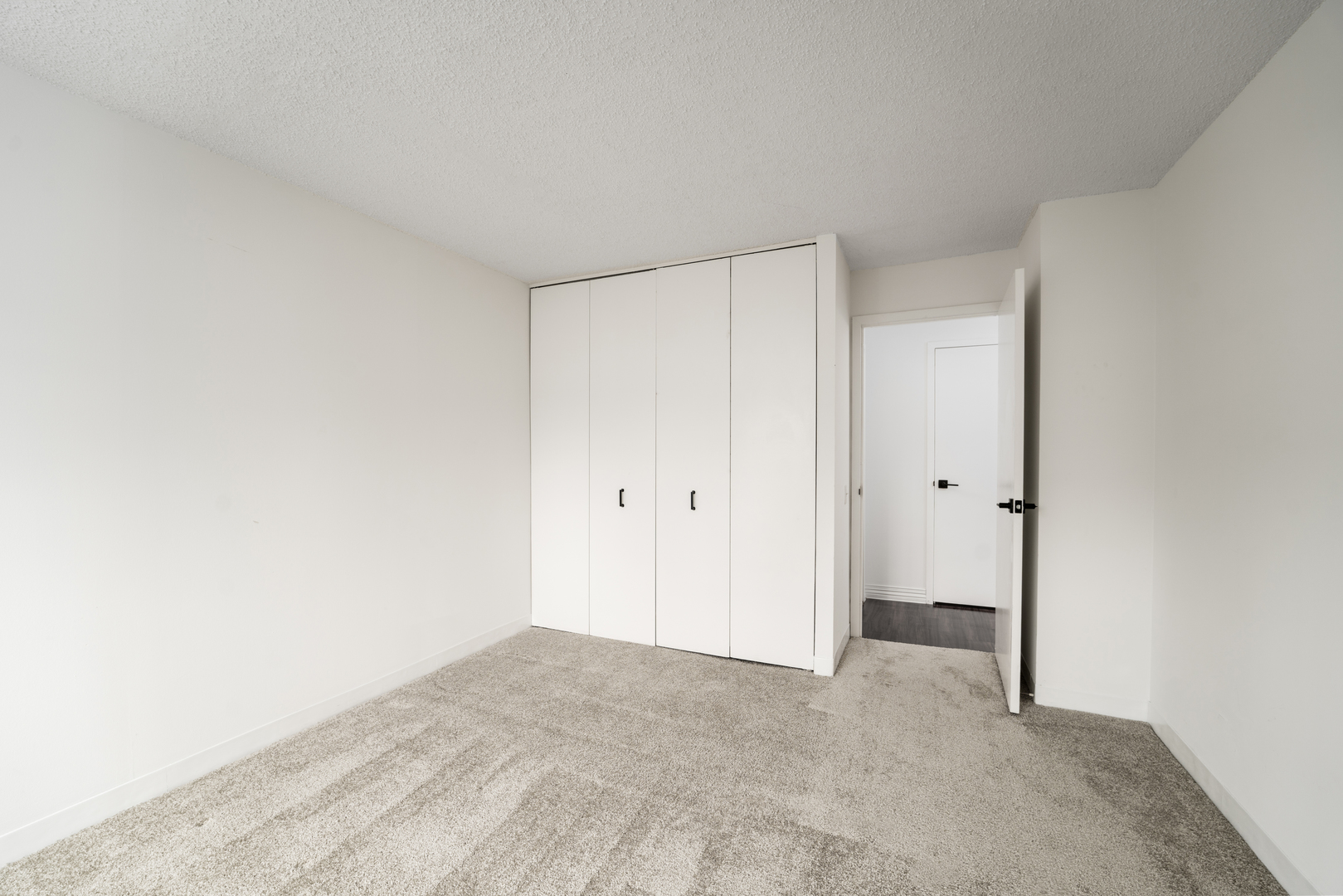 100 West Chestnut Street, Unit 503 Chicago, IL 60610 - Photo 17 of 18 a view of an empty room