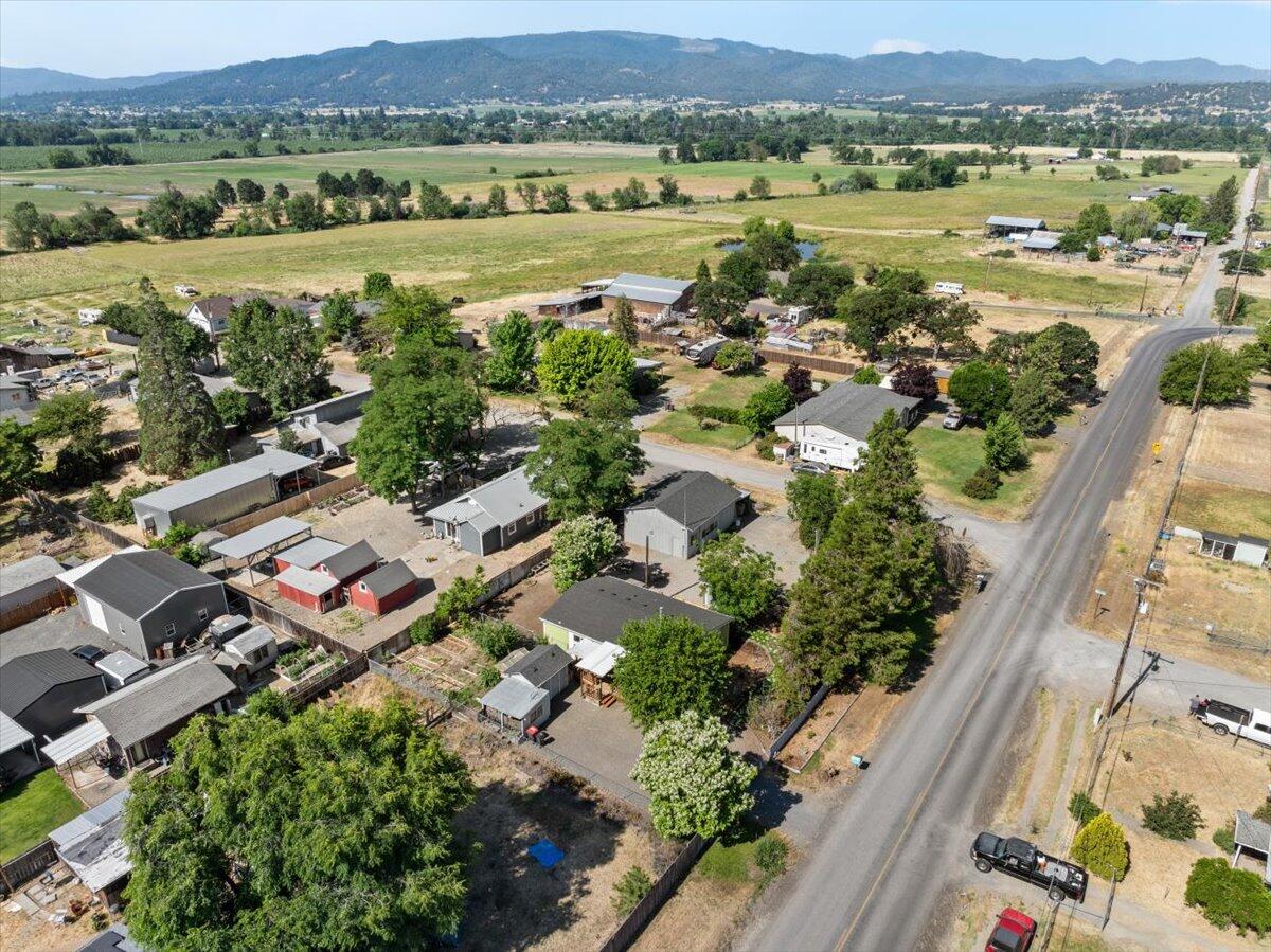 1641 Gibbon Road Central Point, OR 97502 - Photo 30 of 30 29-DJI_0771