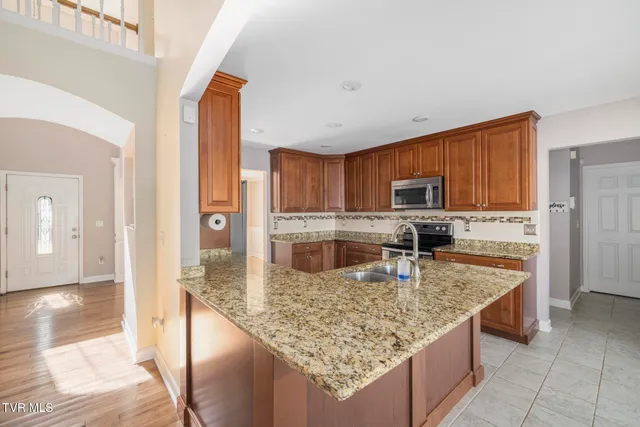 $520,000 | 102 Ridgeview Meadows Drive, Gray, TN 37615