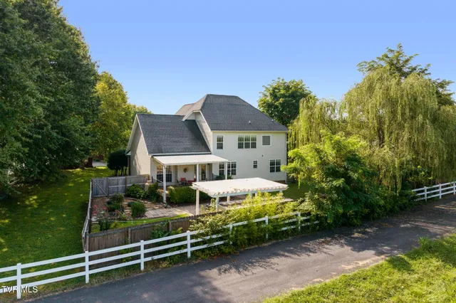 $520,000 | 102 Ridgeview Meadows Drive, Gray, TN 37615