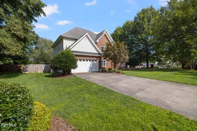 $520,000 | 102 Ridgeview Meadows Drive, Gray, TN 37615