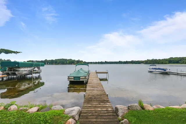 $774,900 | 33464 Xkimo Street Northwest, Cambridge, MN 55008