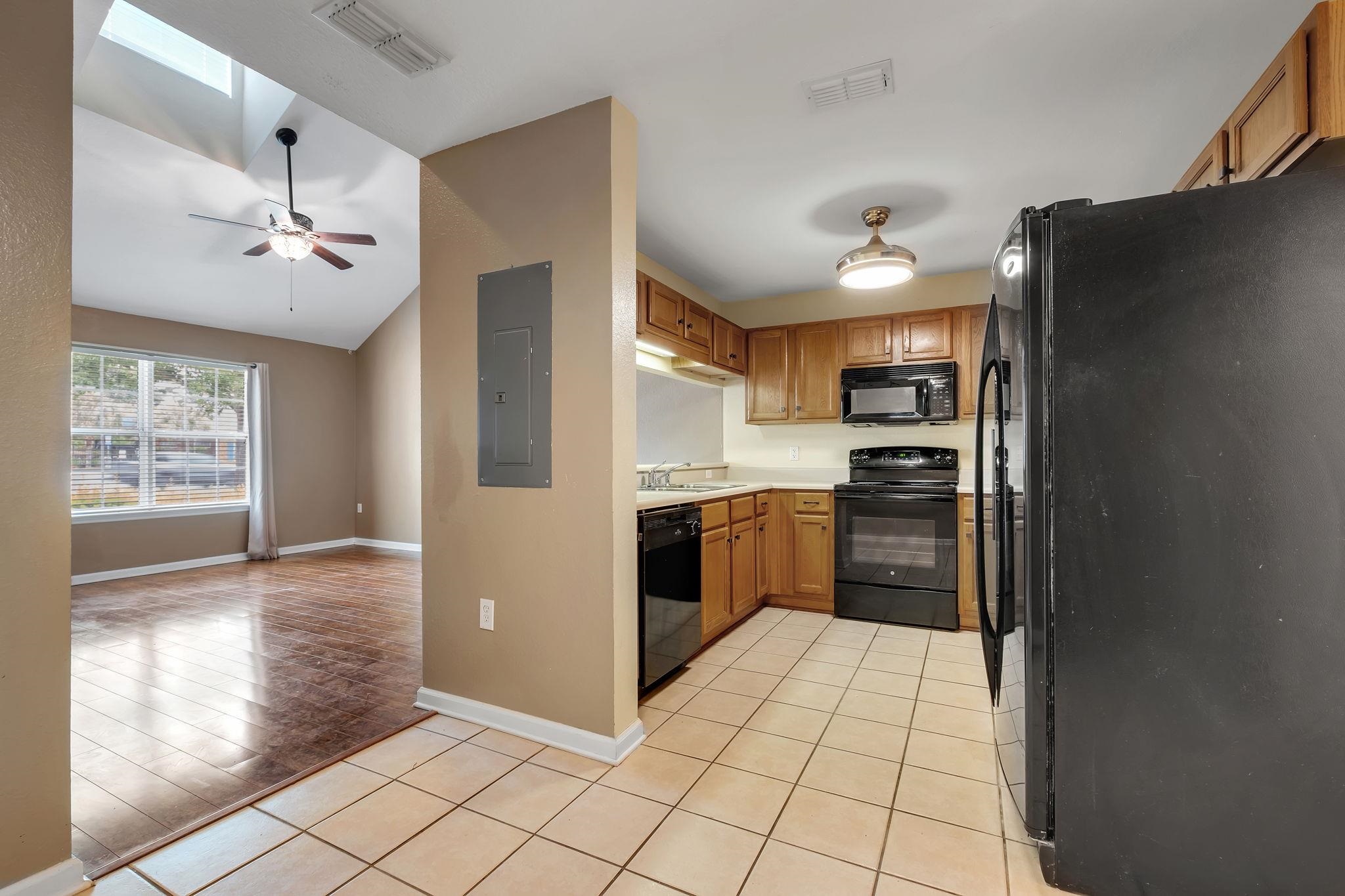 4434 Gearhart Road, Unit 5301 Tallahassee, FL 32303 - Photo 12 of 37