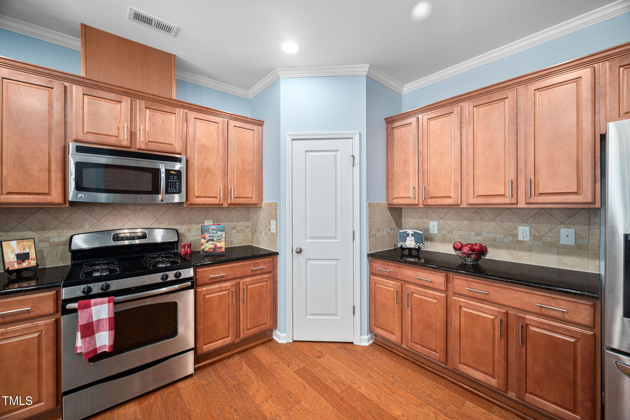 809 Davidson Point Road Cary, NC 27513 - Photo 17 of 62 35-web-or-mls-809-davidson-point-road
