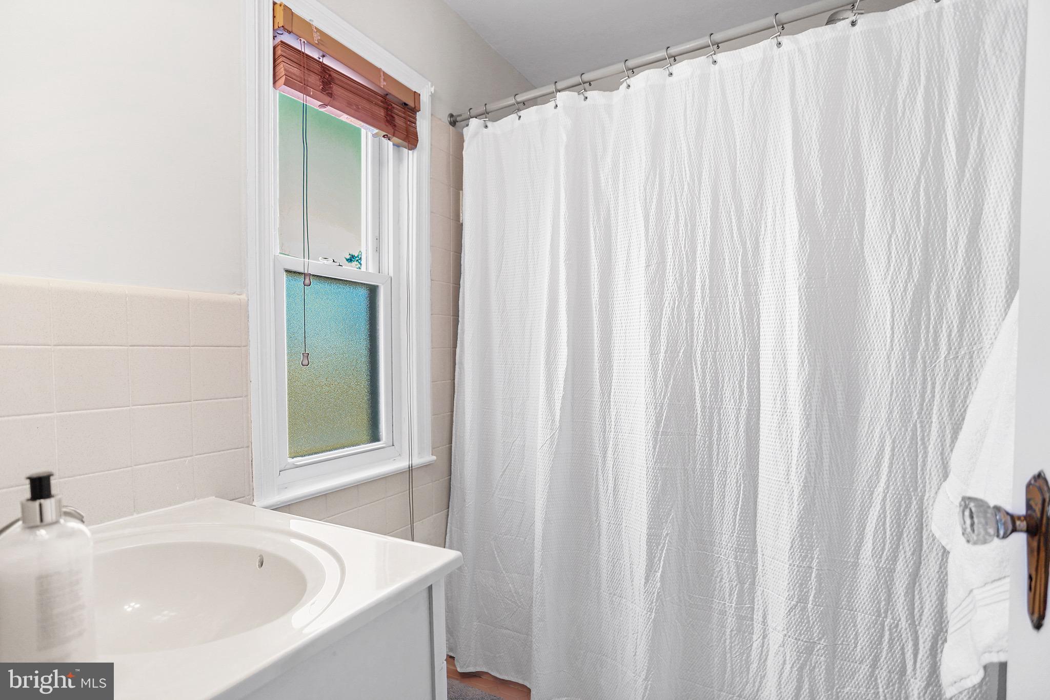 751 Braxton Road Ridley Park, PA 19078 - Photo 19 of 23 Bathroom