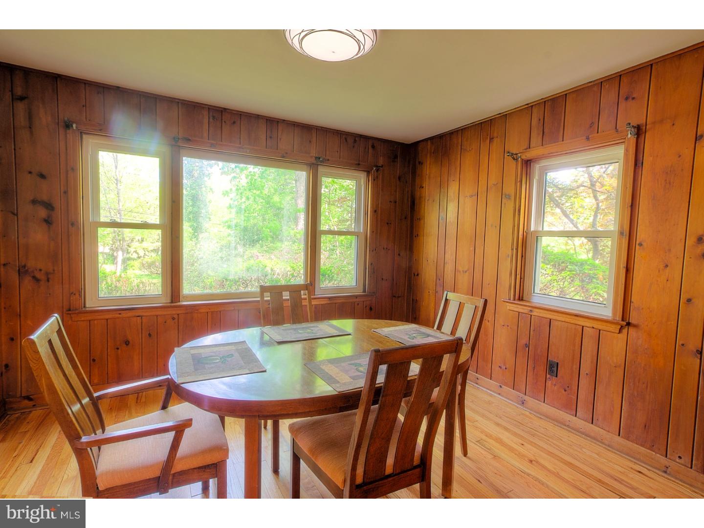 112 Merlin Road Phoenixville, PA 19460 - Photo 5 of 25 Dining Room