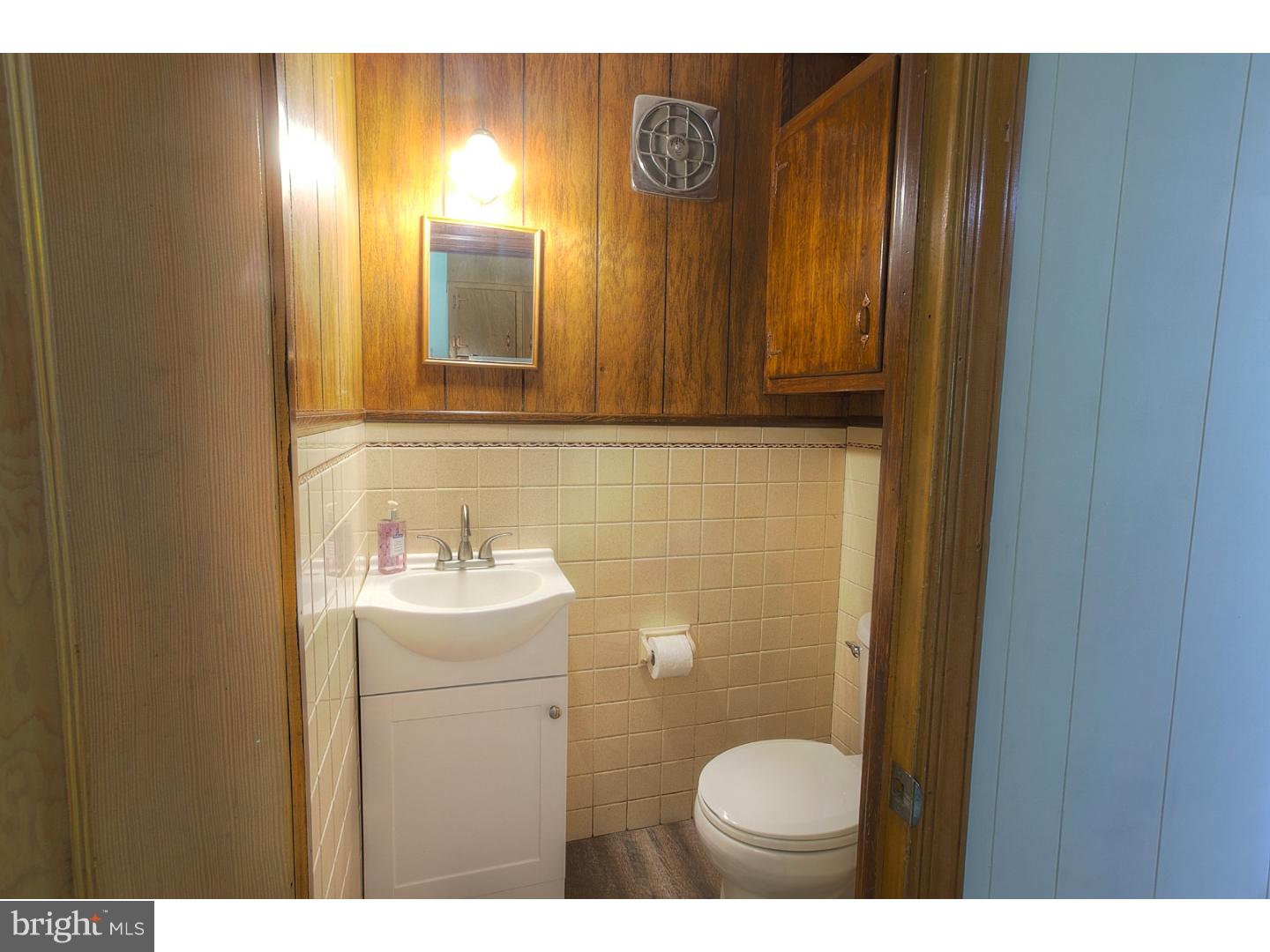 112 Merlin Road Phoenixville, PA 19460 - Photo 10 of 25 Half Bath