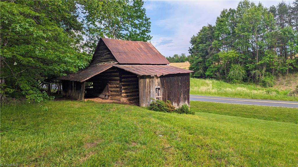 1130 Edwards Farm Road King, NC 27021 - Photo 31 of 38
