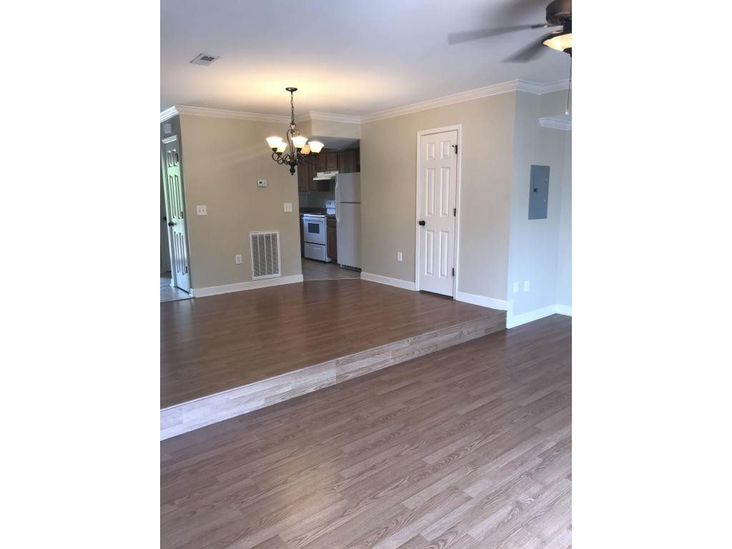 2201 Cherokee Road, Unit 22 Johnson City, TN 37604 - Photo 5 of 10 Photo 5