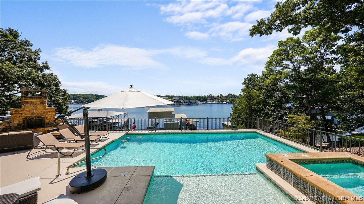Porto Cima, Luxury Lakefront, Lake of the Ozarks R