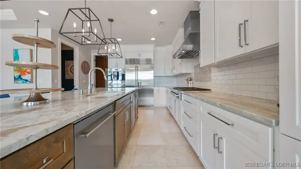 $2,750,000 | 1362 Grand Cove Road, Sunrise Beach, MO 65079