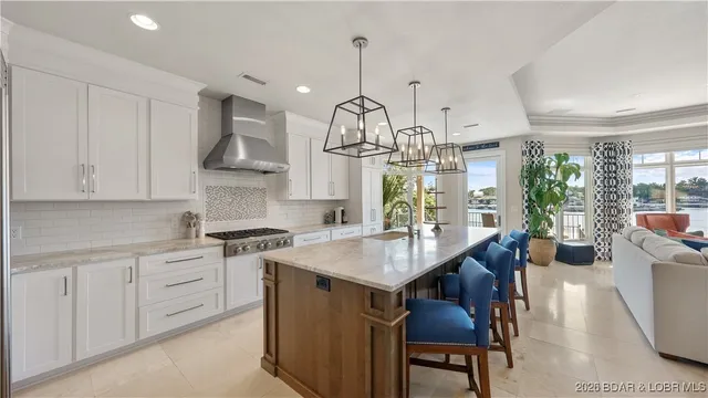 $2,750,000 | 1362 Grand Cove Road, Sunrise Beach, MO 65079