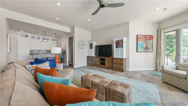 $2,750,000 | 1362 Grand Cove Road, Sunrise Beach, MO 65079