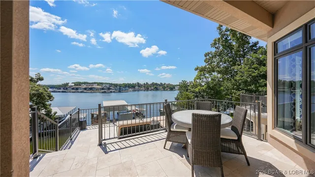 $2,750,000 | 1362 Grand Cove Road, Sunrise Beach, MO 65079