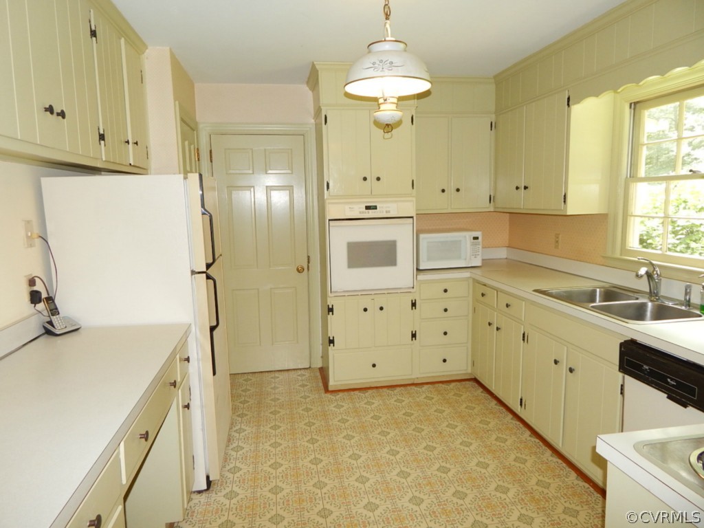 2 Coventry Road Williamsburg, VA 23188 - Photo 10 of 24 Gallery Image 10