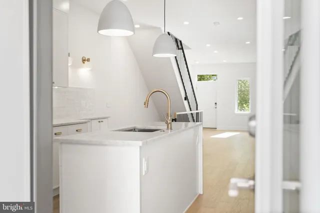 $824,900 | 1002 South 25th Street, Philadelphia, PA 19146