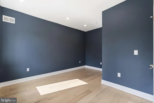 $824,900 | 1002 South 25th Street, Philadelphia, PA 19146