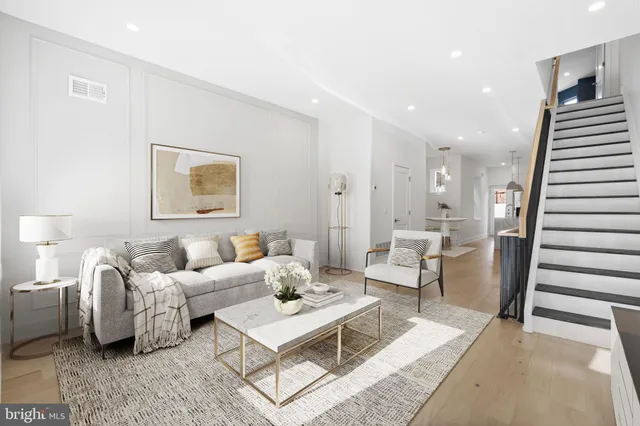 $824,900 | 1002 South 25th Street, Philadelphia, PA 19146