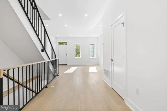 $824,900 | 1002 South 25th Street, Philadelphia, PA 19146