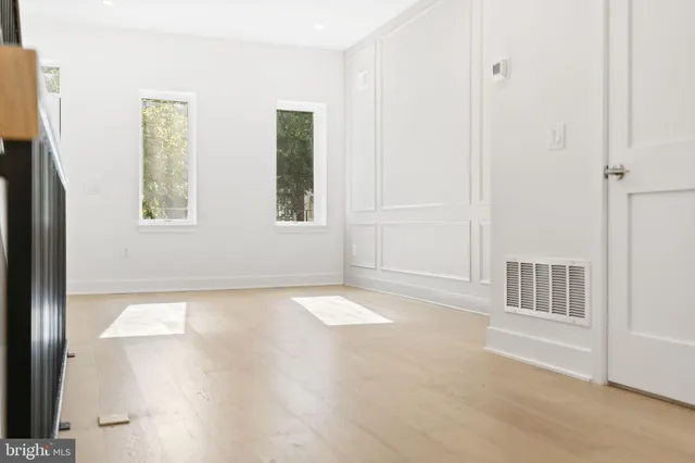 $824,900 | 1002 South 25th Street, Philadelphia, PA 19146