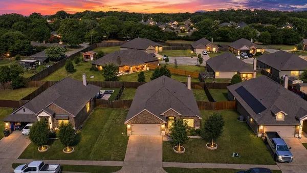 $349,999 | 531 Hidden Spgs Trail, Azle, TX 76020
