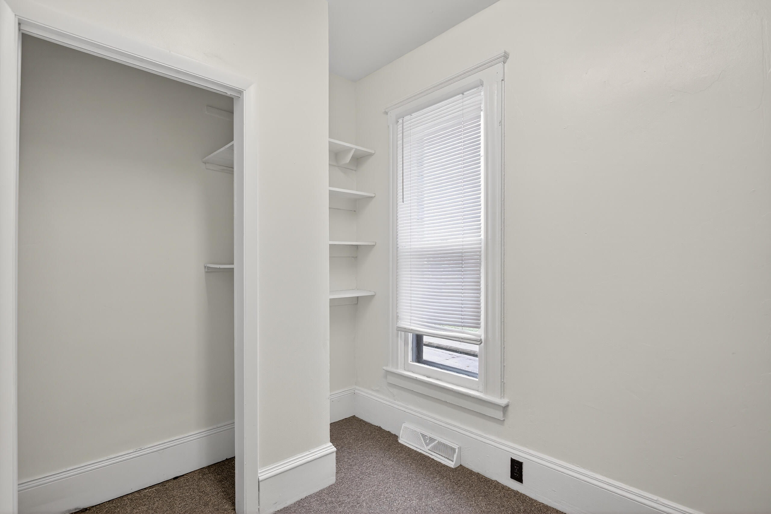 609 Webb Street Jackson, MI 49202 - Photo 23 of 44 030_0N0A1804