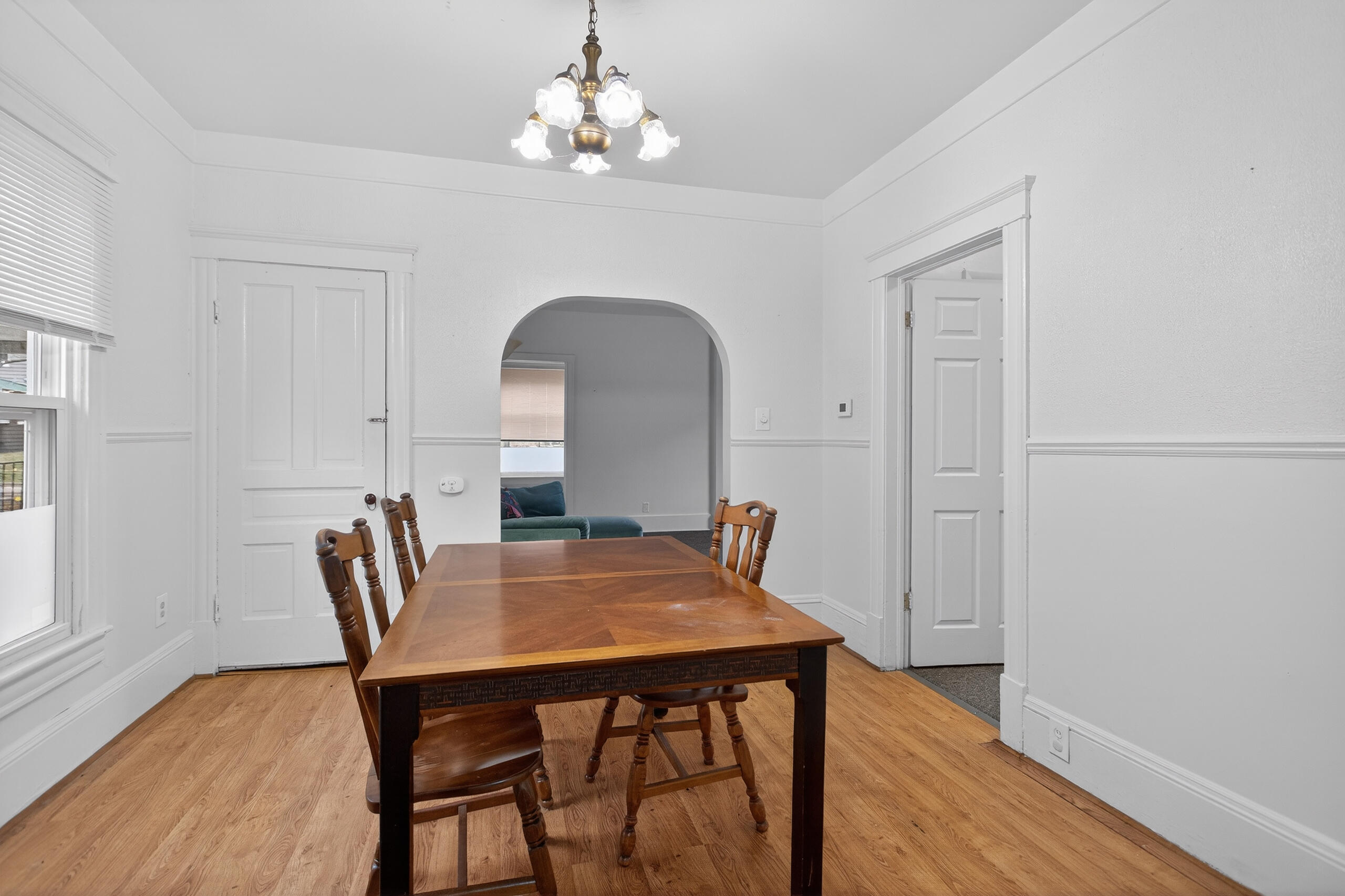 609 Webb Street Jackson, MI 49202 - Photo 9 of 44 016_0N0A1764