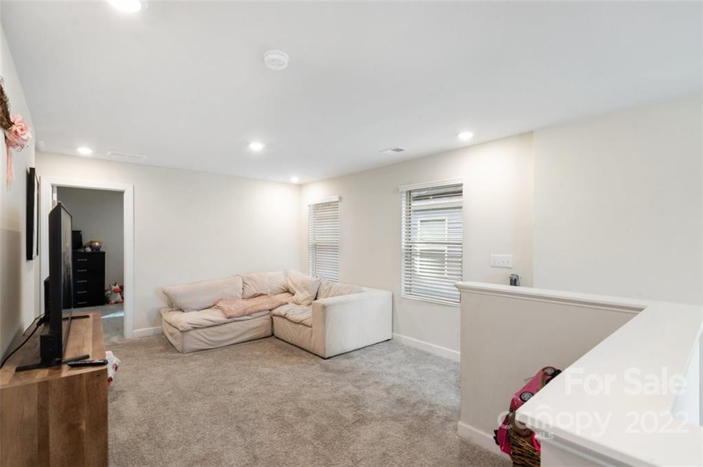 6213 Hailstone Road Charlotte, NC 28215 - Photo 12 of 19 Gallery Image 12