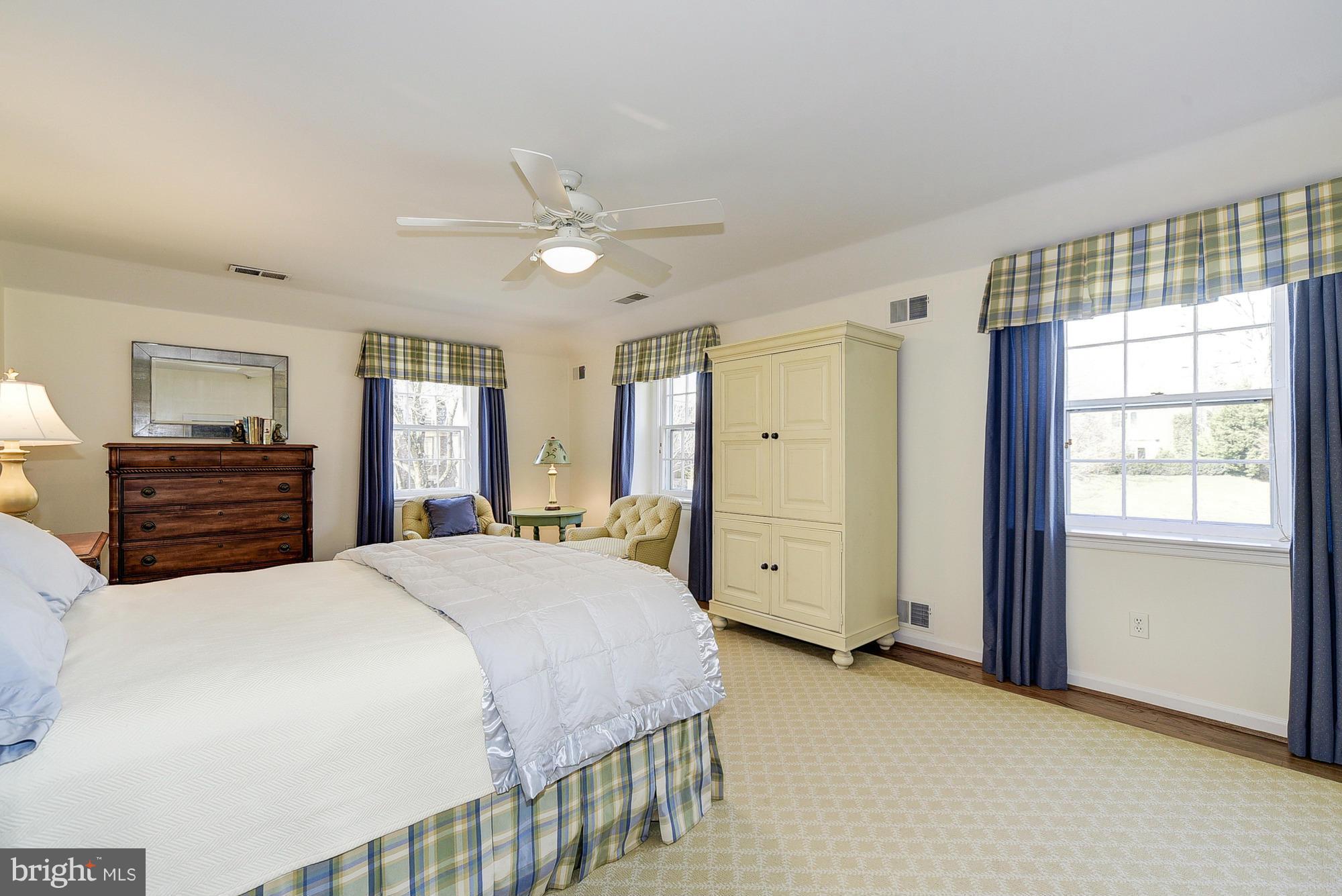 4415 Boxwood Road Bethesda, MD 20816 - Photo 18 of 30 Second bedroom