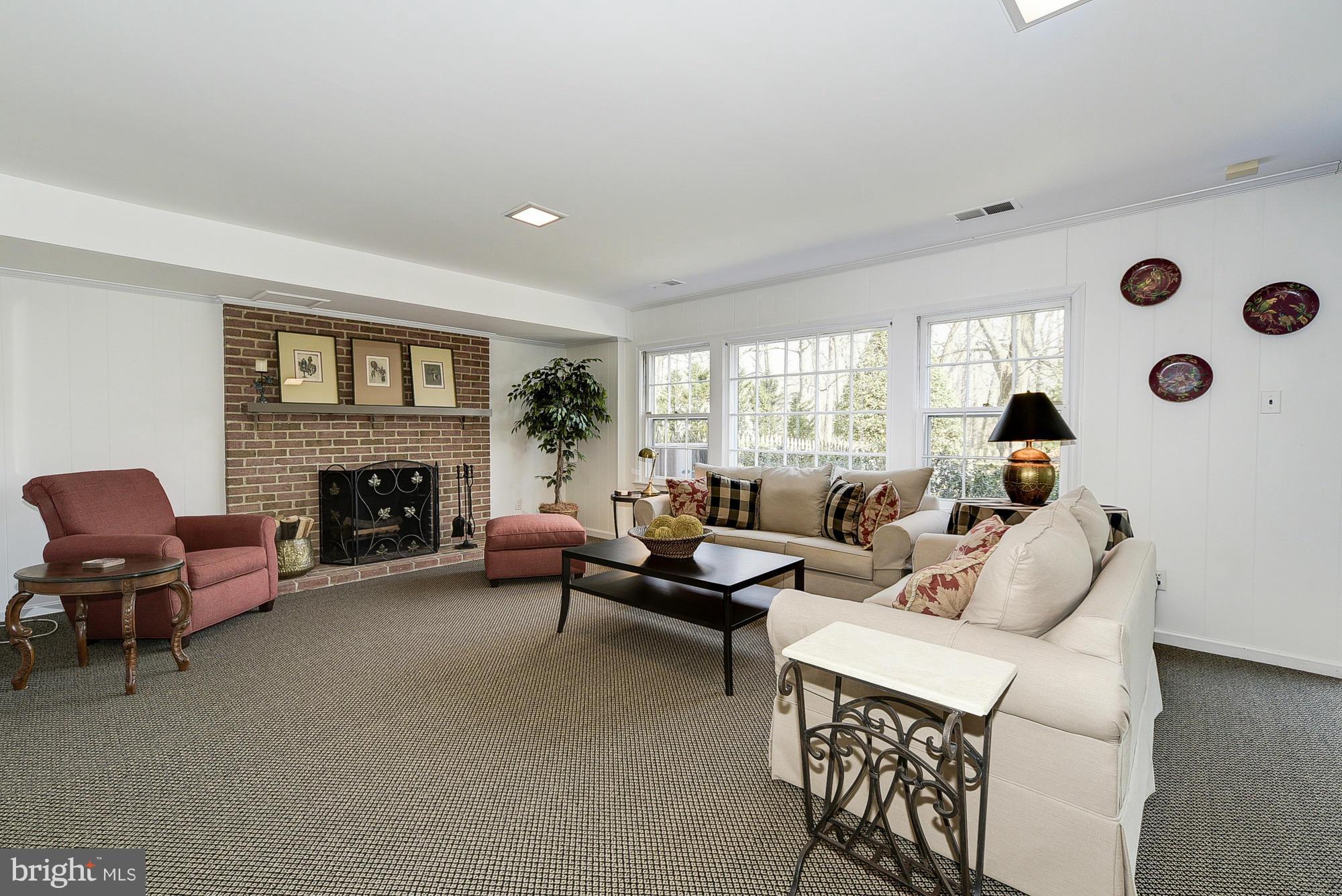 4415 Boxwood Road Bethesda, MD 20816 - Photo 22 of 30 Family Room