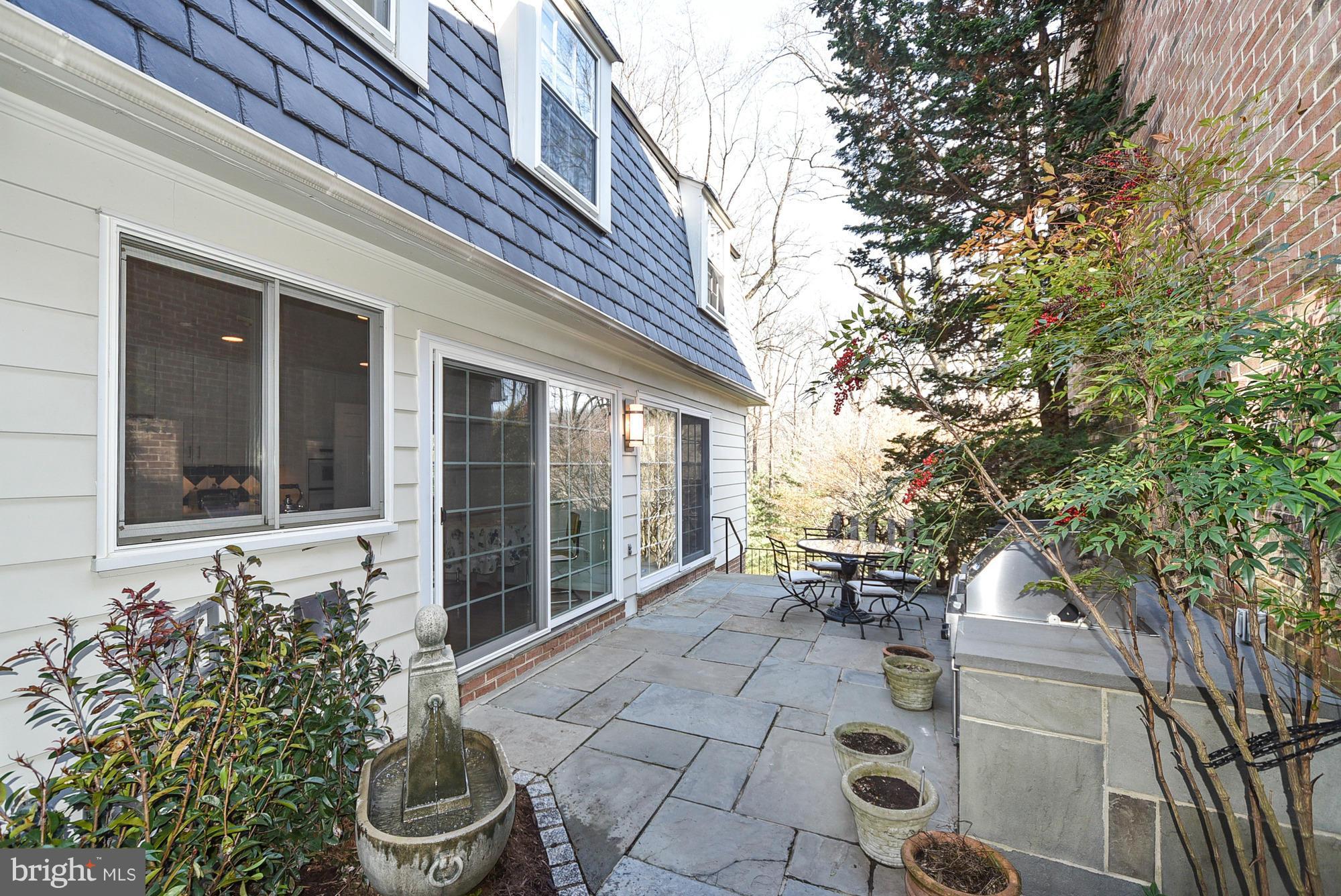 4415 Boxwood Road Bethesda, MD 20816 - Photo 27 of 30 Side patio