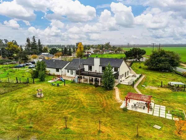 $1,350,000 | 7011 Kemper Road, Oakdale, CA 95361