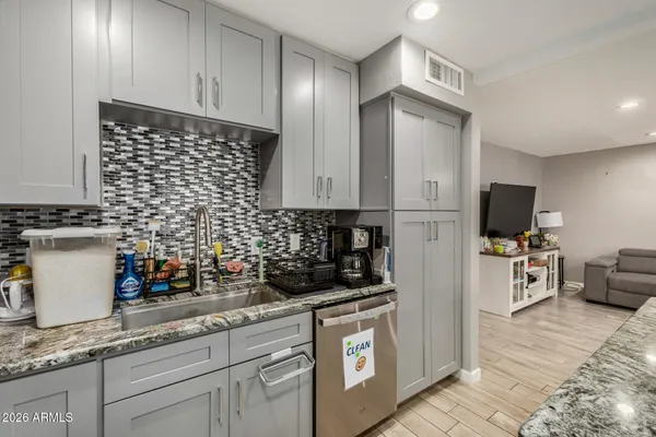 $329,000 | 5209 North 18th Drive, Phoenix, AZ 85015