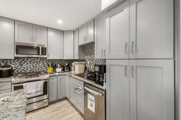 $329,000 | 5209 North 18th Drive, Phoenix, AZ 85015