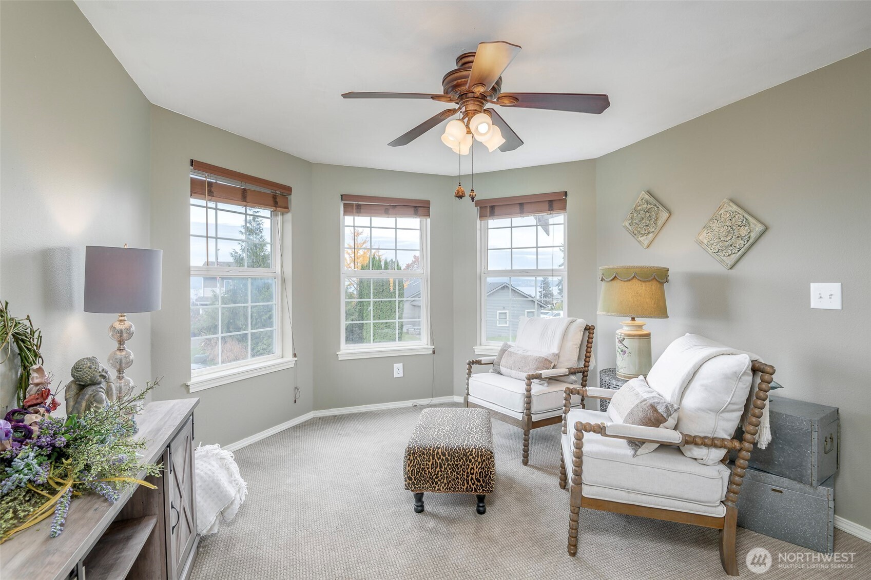 1310 Sequalish Street Steilacoom, WA 98388 - Photo 17 of 30 a living room with furniture and a window