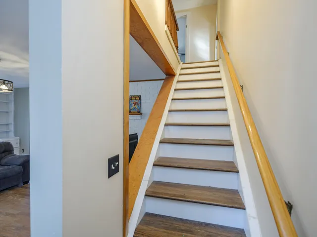 $239,900 | 8876 East D Avenue, Richland, MI 49083