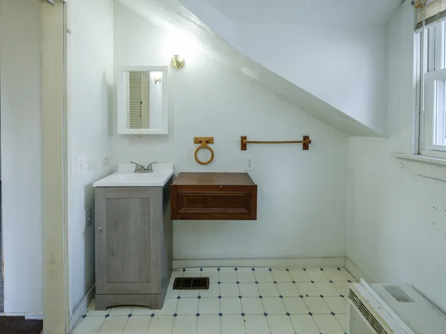 $239,900 | 8876 East D Avenue, Richland, MI 49083