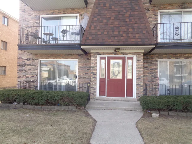 $1,725 | 6131 Marshall Avenue, Unit 1E, Chicago Ridge, IL 60415
