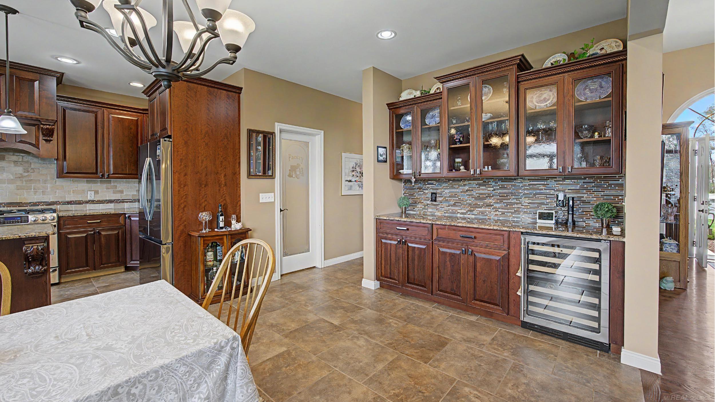 7412 North Georgetowne Road West Washington, MI 48095 - Photo 22 of 64 50205752-ae3a63b6-faad-458a-8e16-37704b2410b3.JPG