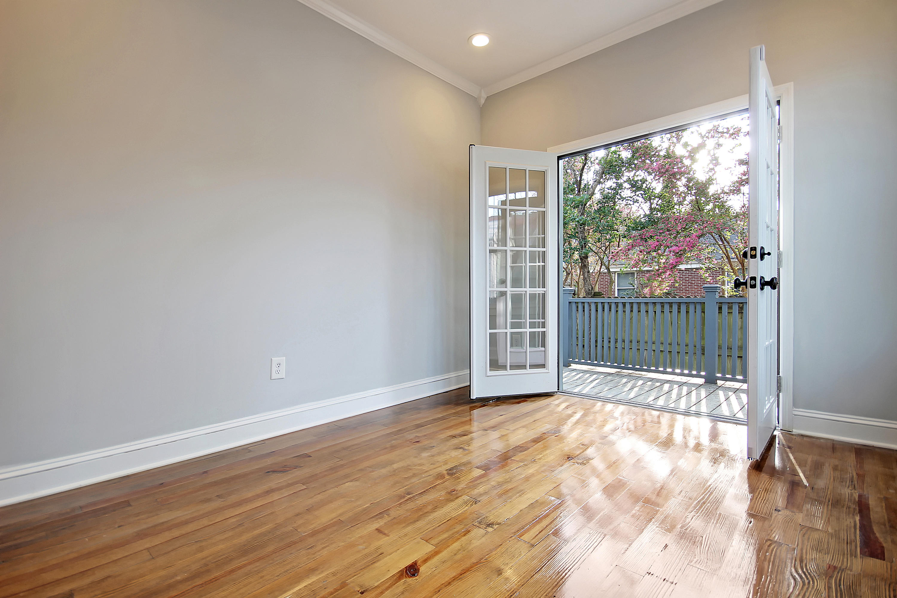 851 Rutledge Avenue Charleston, SC 29403 - Photo 21 of 36 851 Rutledge Ave